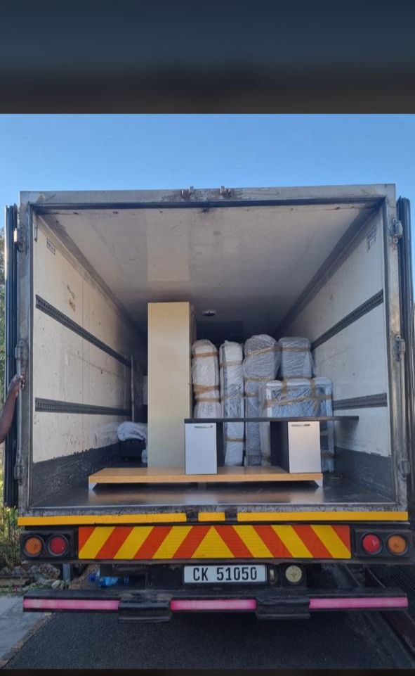 Fully loaded Pereginus box truck ready for a long-distance move